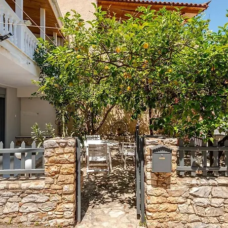 Kiveri Villa *